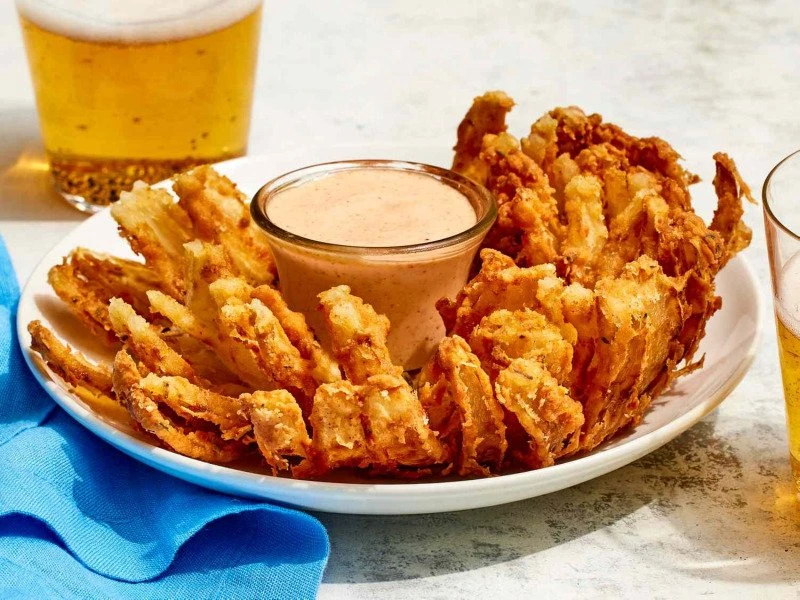 16531-blooming-onion-DDMFS-beauty-4x3-4c77f79c46a544f0b6bc01f61444b276.jpg