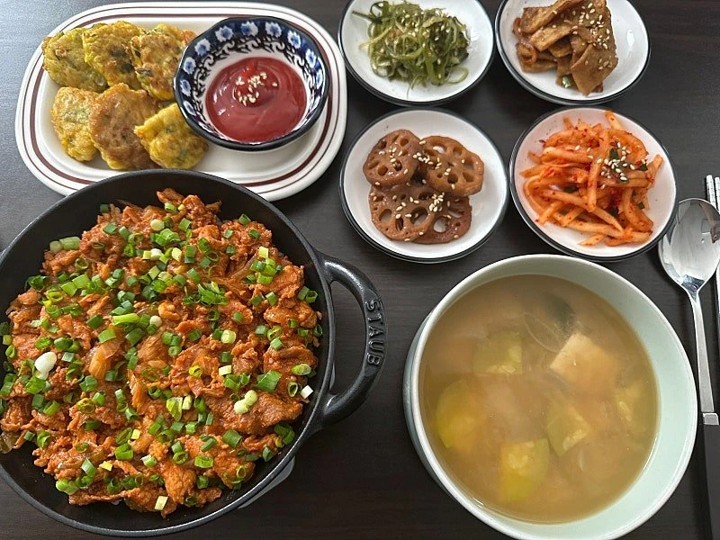새벽 2시에 오아 여친이 직접 차려준 밥상 인증샷