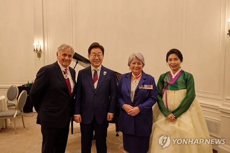 G7 리셉션, 화보같은 한복 입은 영부인