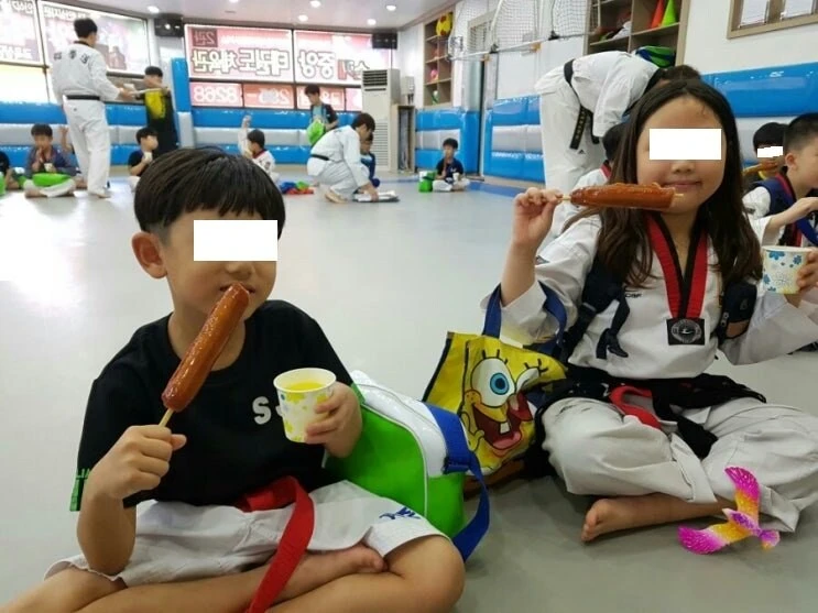 요즘 태권도장 근황.jpg_4.jpg