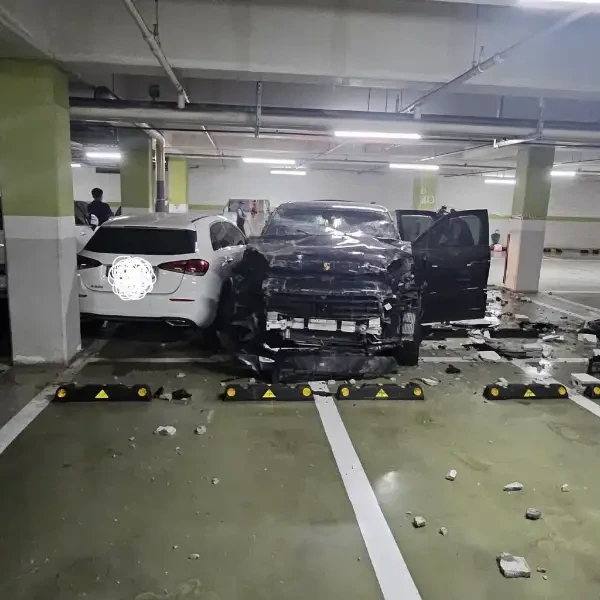 야 ㅋㅋ 아파트에 숏컷 뚫었다 개꿀임 ㅋㅋ_3.webp