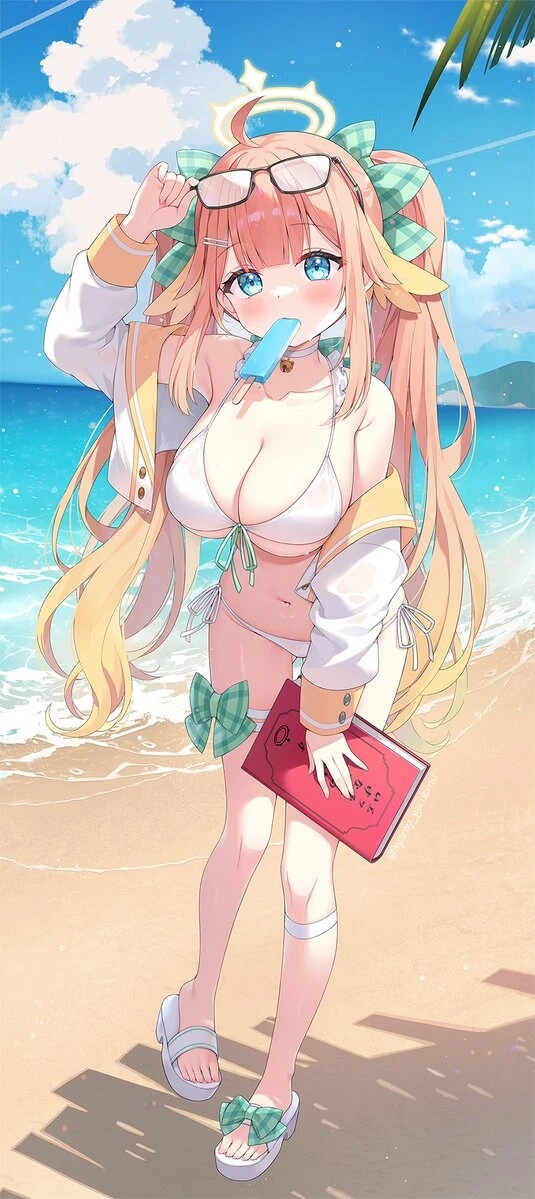 블루아카) 우이도 수영복 있는데..