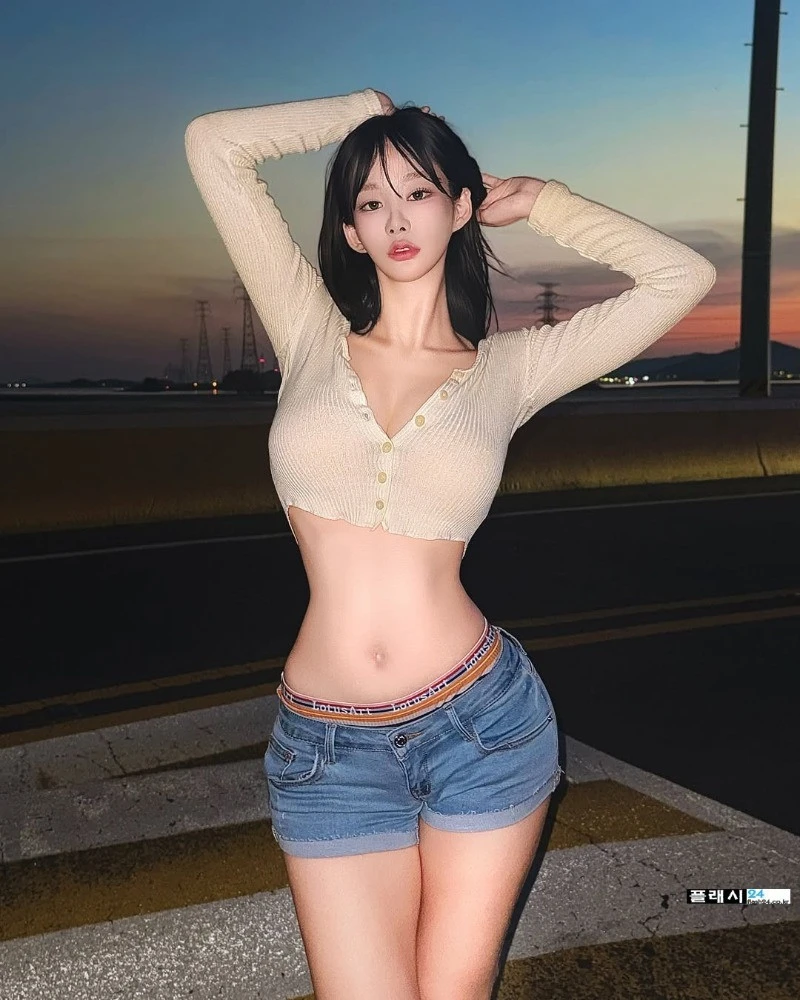 갓세희 노골적인 돌핀 팬츠
