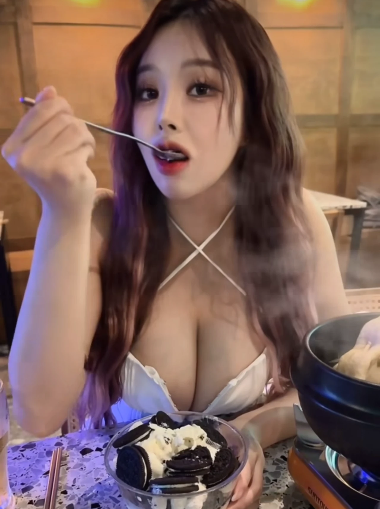 여친 몸매좋으면 식사가 즐거워지는 이유