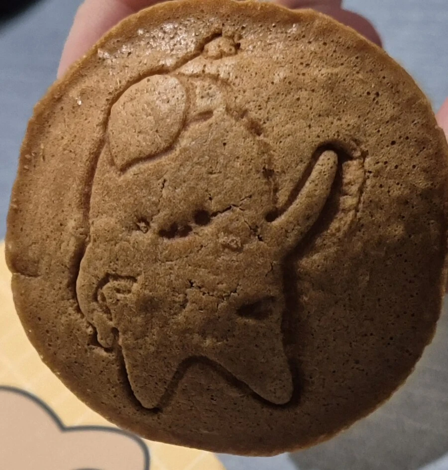 의외로 개맛있는 지역 특산물 빵들_3.jpg